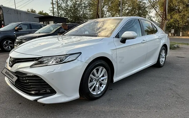 Toyota Camry 2018 годаүшін13 200 000 тг. в Шымкент