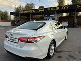 Toyota Camry 2018 года за 13 200 000 тг. в Шымкент – фото 5