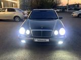 Mercedes-Benz E 200 1996 годаүшін2 500 000 тг. в Экибастуз – фото 3