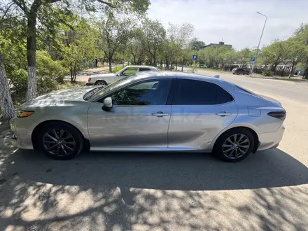 Toyota Camry 2019 года за 7 500 000 тг. в Актобе – фото 10