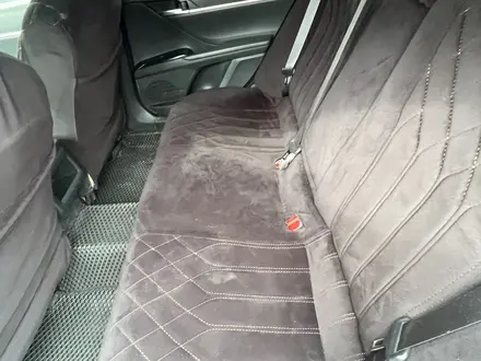 Toyota Camry 2019 года за 7 500 000 тг. в Актобе – фото 6