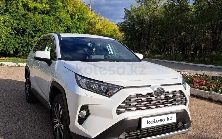 Toyota RAV4 2019 годаүшін15 500 000 тг. в Караганда