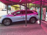 Volkswagen ID.4 2022 года за 9 500 000 тг. в Астана – фото 3