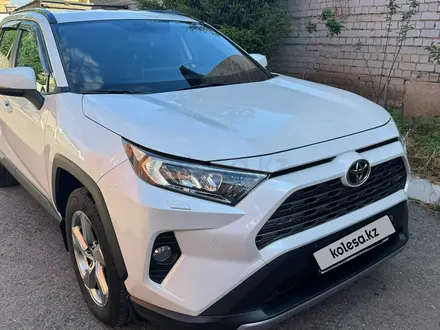 Toyota RAV4 2020 года за 18 500 000 тг. в Астана – фото 6