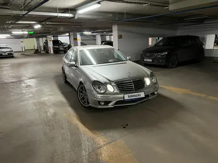 Mercedes-Benz E 55 AMG 2005 годаүшін10 000 000 тг. в Астана