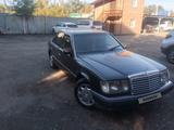 Mercedes-Benz E 230 1992 годаүшін2 150 000 тг. в Усть-Каменогорск – фото 3