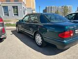 Mercedes-Benz E 280 1996 года за 2 000 000 тг. в Астана