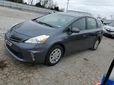 Toyota prius-v, 2013