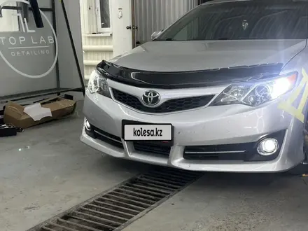 Toyota Camry 2013 года за 6 600 000 тг. в Атырау – фото 2