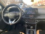 Hyundai i30 2023 годаүшін8 700 000 тг. в Актобе – фото 4