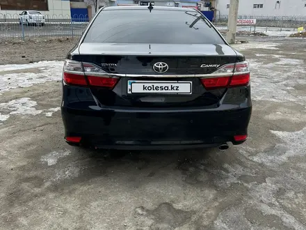 Toyota Camry 2017 года за 13 300 000 тг. в Атырау – фото 7