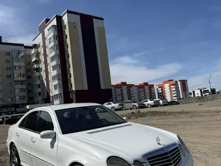 Mercedes-Benz E 320