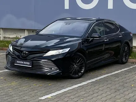 Toyota Camry 2020 года за 15 790 000 тг. в Алматы