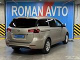 Kia Sedona 2015 года за 11 900 000 тг. в Астана – фото 5