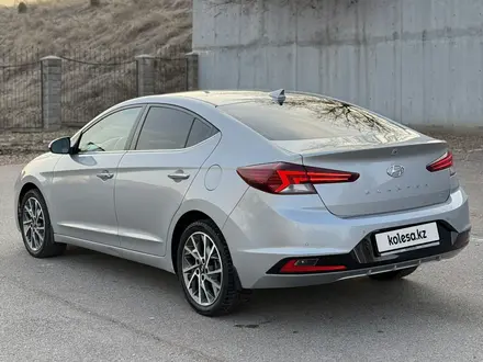 Hyundai Elantra 2020 года за 8 700 000 тг. в Алматы – фото 5