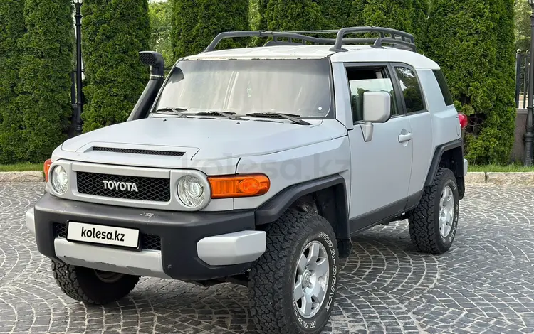 Toyota FJ Cruiser 2008 годаүшін13 000 000 тг. в Алматы