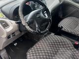 Nissan Almera Tino 2000 года за 2 500 000 тг. в Актобе – фото 4