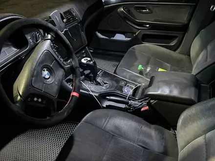 BMW 528 1997 года за 3 300 000 тг. в Алматы – фото 16