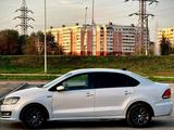 Volkswagen Polo 2018 года за 3 300 000 тг. в Актобе – фото 4