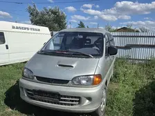 Mitsubishi Space Gear, 1995