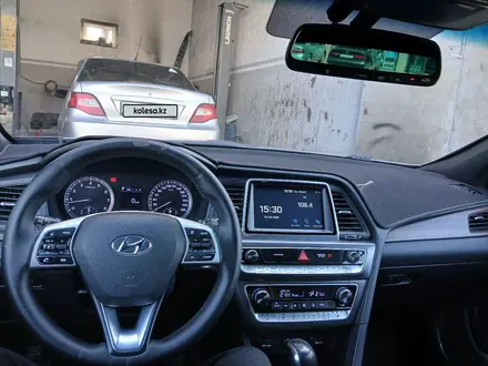 Hyundai Sonata 2020 года за 7 200 000 тг. в Шымкент – фото 10