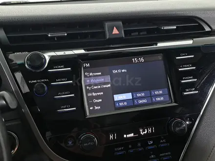 Toyota Camry 2019 года за 8 990 000 тг. в Астана – фото 18