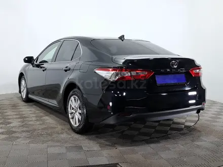 Toyota Camry 2019 года за 8 990 000 тг. в Астана – фото 7