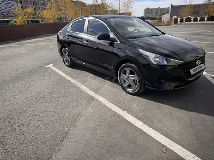 Hyundai Accent 2021 года за 7 400 000 тг. в Караганда