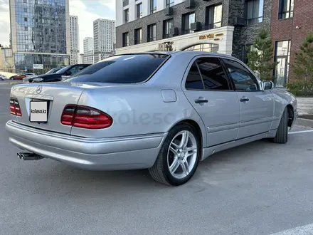 Mercedes-Benz E 320 1997 года за 3 400 000 тг. в Астана – фото 3
