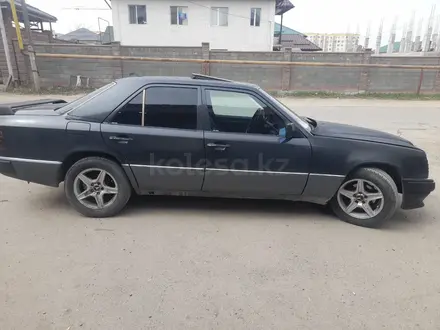 Mercedes-Benz E 230 1992 года за 900 000 тг. в Алматы – фото 2