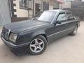 Mercedes-Benz E 230 1992 года за 900 000 тг. в Алматы