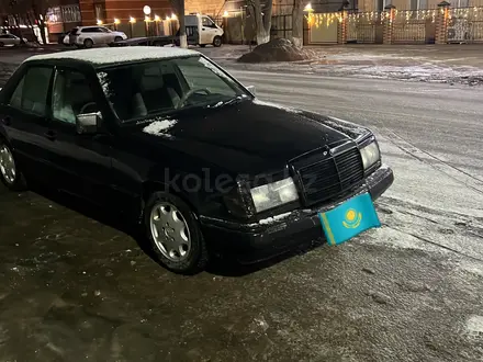 Mercedes-Benz E 260 1989 года за 1 300 000 тг. в Атырау