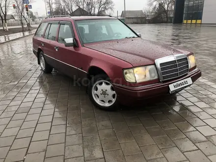 Mercedes-Benz E 200 1991 года за 2 000 000 тг. в Караганда – фото 13