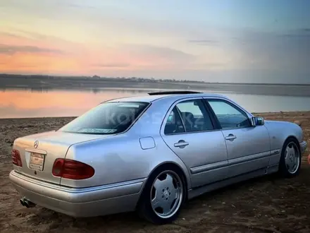 Mercedes-Benz E 320 1998 года за 4 200 000 тг. в Кызылорда – фото 5