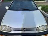 Volkswagen Golf 1997 годаүшін2 300 000 тг. в Караганда – фото 2