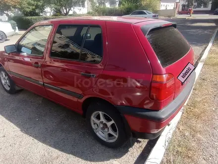 Volkswagen Golf 1995 года за 1 800 000 тг. в Тараз – фото 2