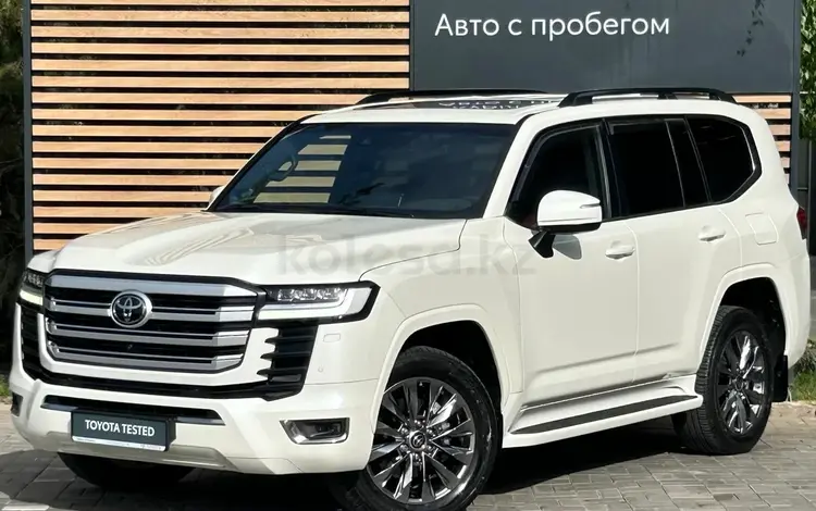 Toyota Land Cruiser Premium 2023 года за 55 990 000 тг. в Алматы
