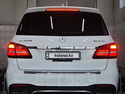 Mercedes-Benz GLS 63 AMG 2017 года за 28 000 000 тг. в Алматы – фото 10