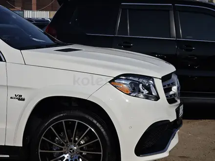 Mercedes-Benz GLS 63 AMG 2017 года за 28 000 000 тг. в Алматы – фото 12