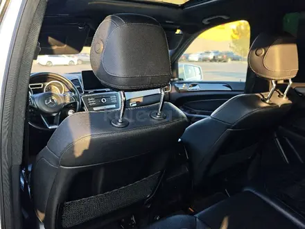 Mercedes-Benz GLS 63 AMG 2017 года за 28 000 000 тг. в Алматы – фото 32
