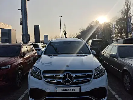 Mercedes-Benz GLS 63 AMG 2017 года за 28 000 000 тг. в Алматы – фото 37