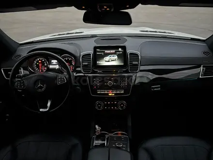 Mercedes-Benz GLS 63 AMG 2017 года за 28 000 000 тг. в Алматы – фото 42