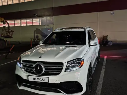 Mercedes-Benz GLS 63 AMG 2017 года за 28 000 000 тг. в Алматы – фото 69