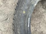 Bridgestone 225 45 R17 за 30 000 тг. в Алматы – фото 2