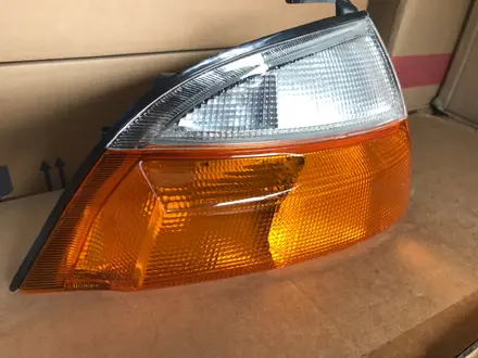 Поворотник правый Toyota Granvia (Depo) габарит за 7 500 тг. в Алматы – фото 2