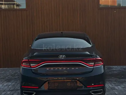 Hyundai Grandeur 2017 года за 11 900 000 тг. в Алматы – фото 3