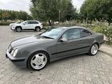 Mercedes-Benz CLK 320 2000 года за 5 200 000 тг. в Атырау – фото 4