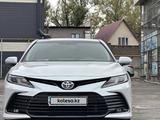 Toyota Camry 2023 года за 16 500 000 тг. в Алматы – фото 2