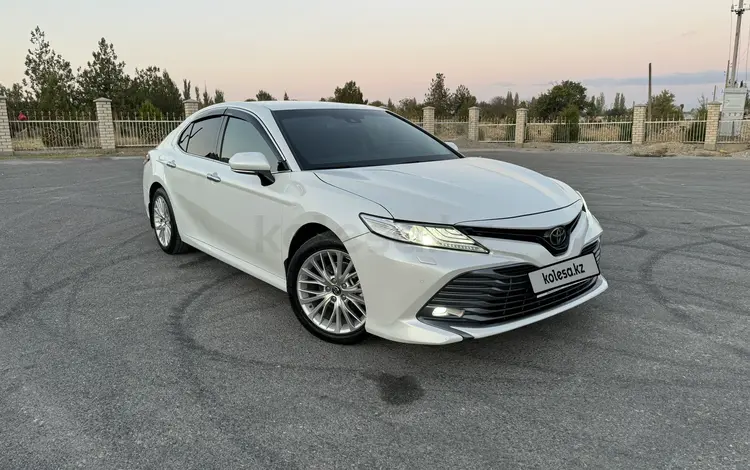 Toyota Camry 2019 года за 14 500 000 тг. в Шымкент