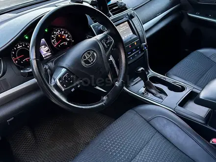 Toyota Camry 2015 года за 5 900 000 тг. в Актобе – фото 10